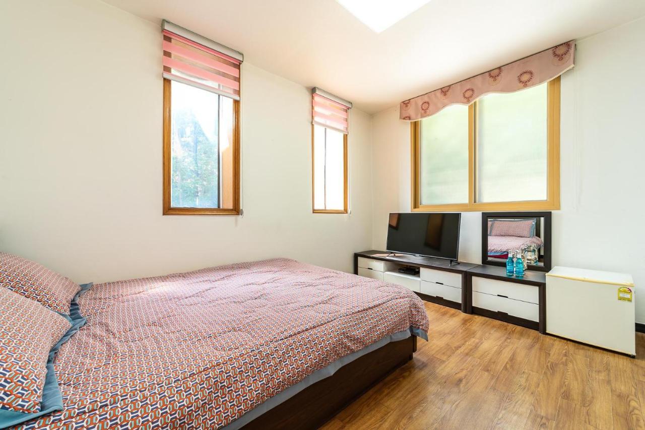 Hooni Guest House & Motel Gurye Экстерьер фото
