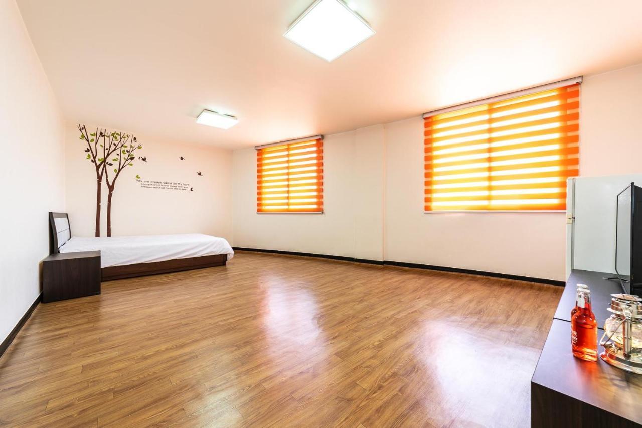 Hooni Guest House & Motel Gurye Экстерьер фото