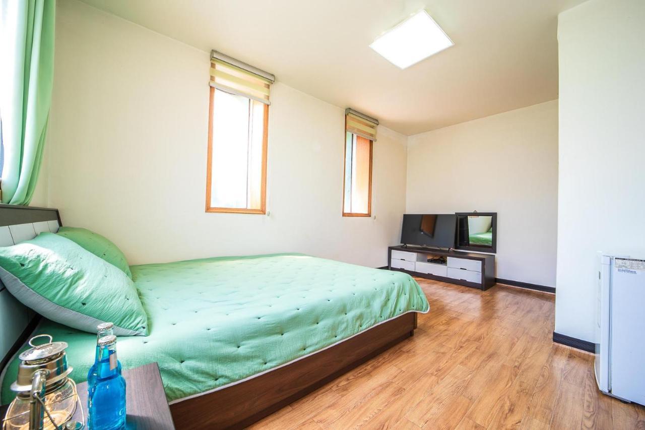 Hooni Guest House & Motel Gurye Экстерьер фото